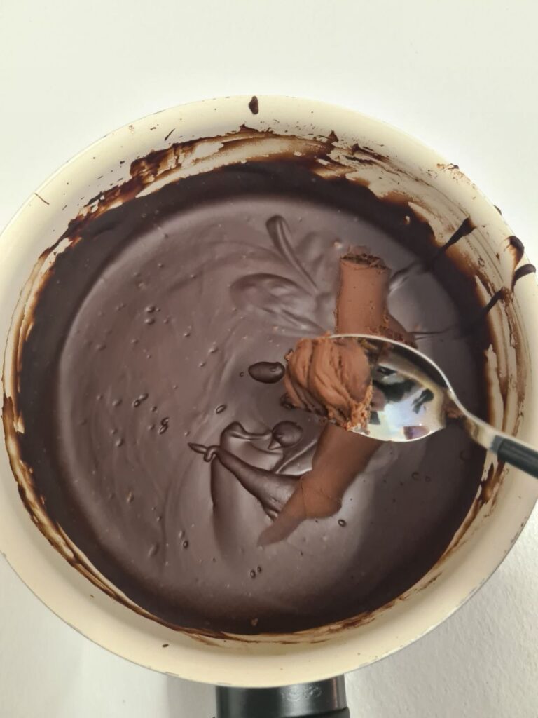 ganache-al-cioccolato-senza-latte-esempio-spalmabile