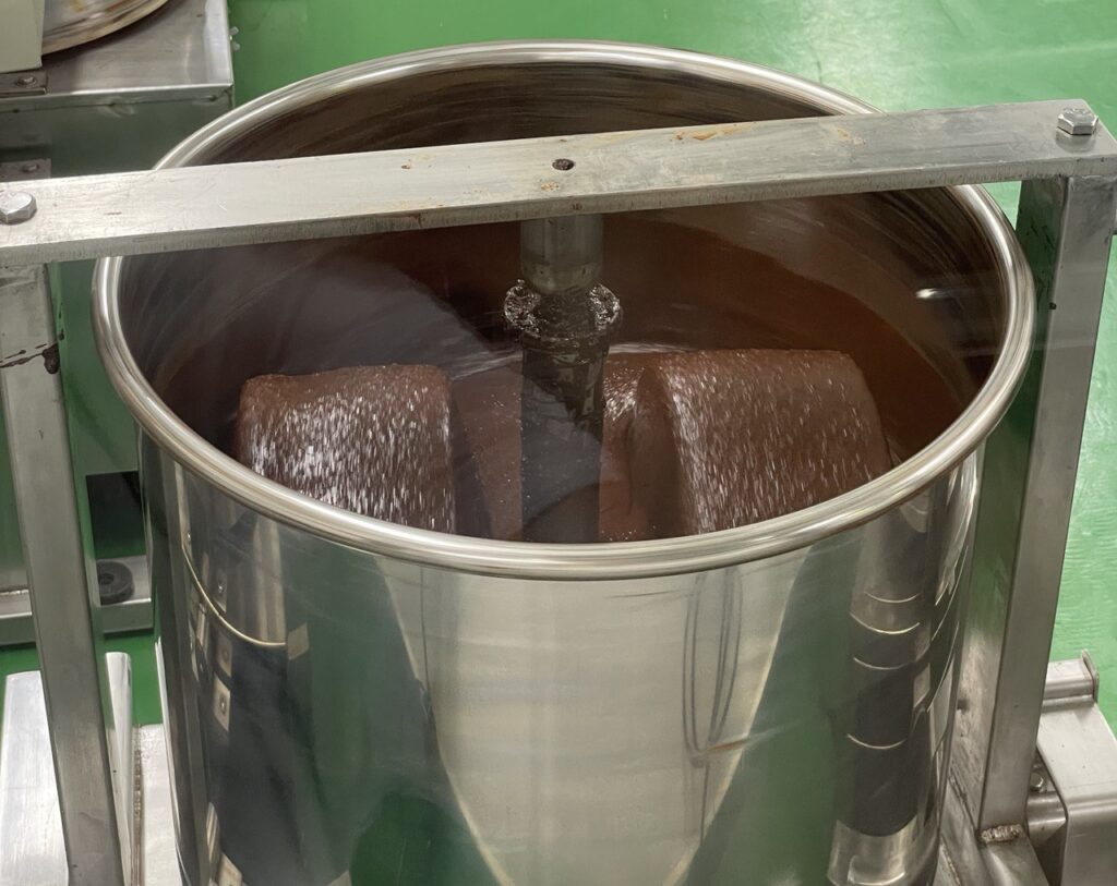 macinazione-cacao-bean-to-bar